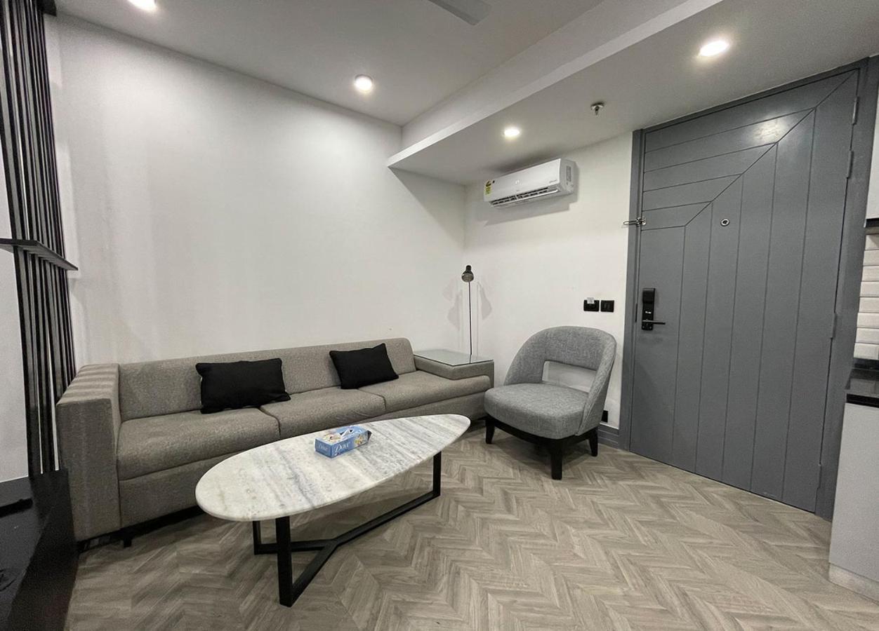 Bedchambers Serviced Apartments, Mg Road Gurgaon Esterno foto