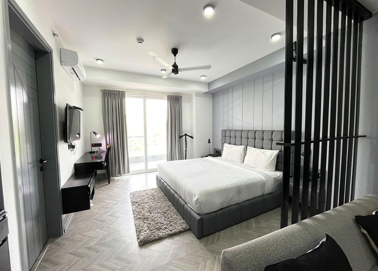 Bedchambers Serviced Apartments, Mg Road Gurgaon Esterno foto