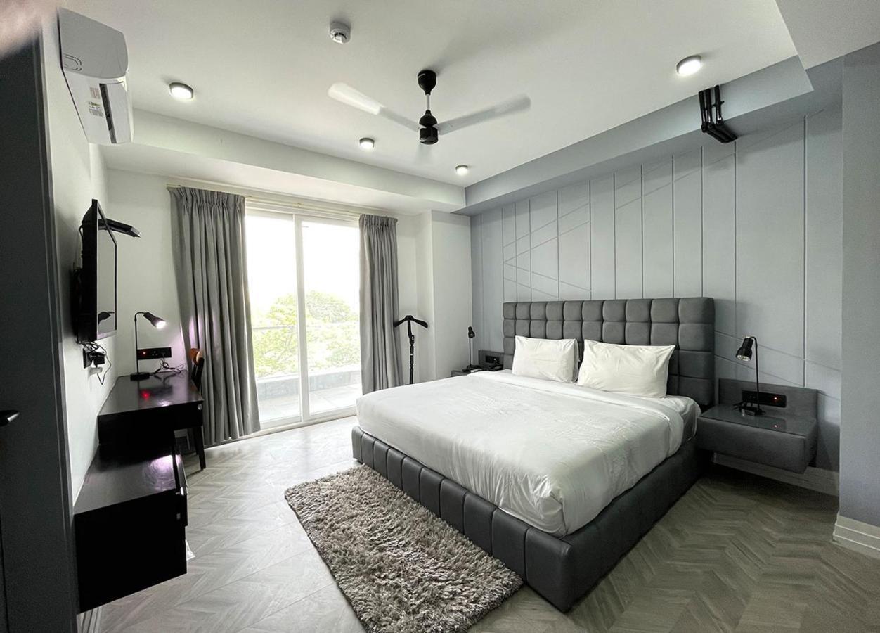 Bedchambers Serviced Apartments, Mg Road Gurgaon Esterno foto
