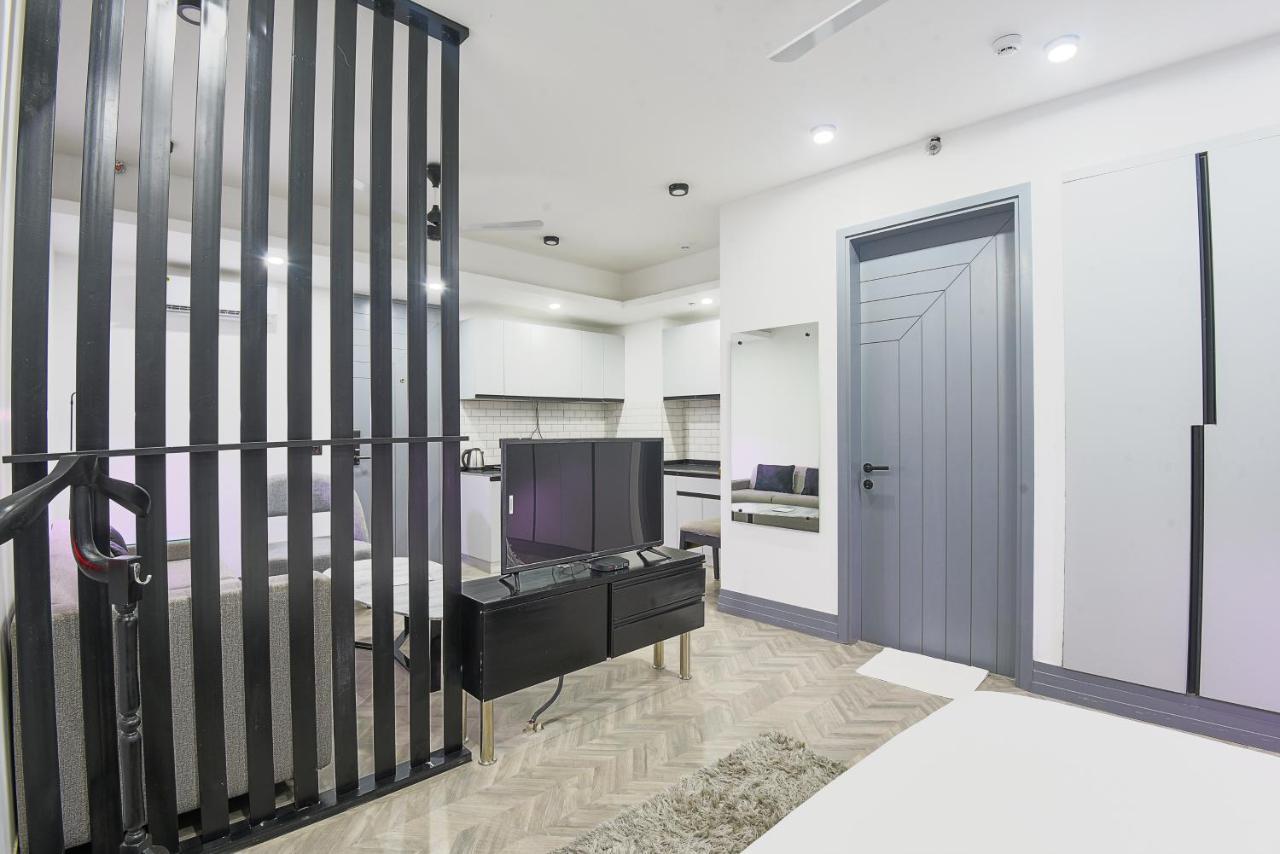 Bedchambers Serviced Apartments, Mg Road Gurgaon Esterno foto