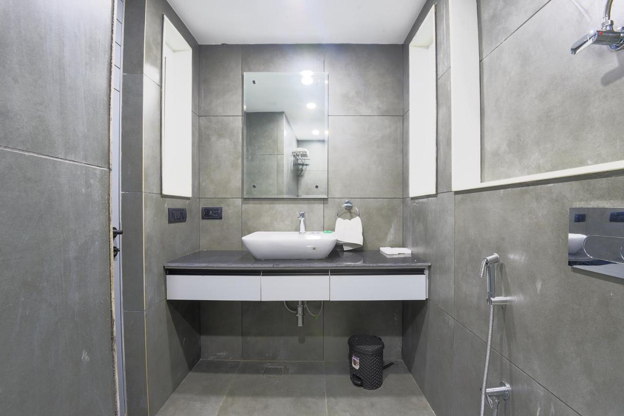 Bedchambers Serviced Apartments, Mg Road Gurgaon Esterno foto