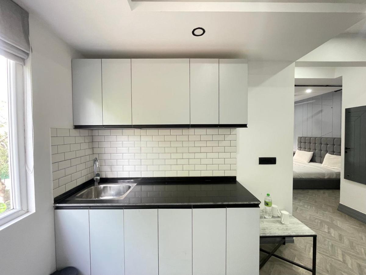 Bedchambers Serviced Apartments, Mg Road Gurgaon Esterno foto