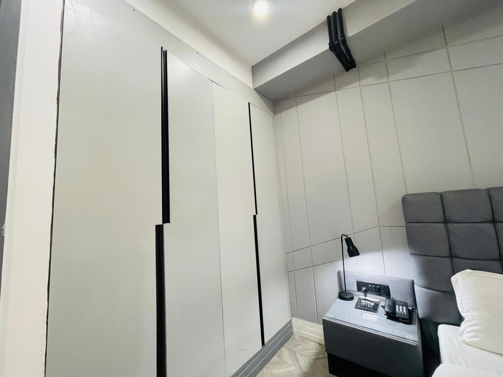 Bedchambers Serviced Apartments, Mg Road Gurgaon Esterno foto