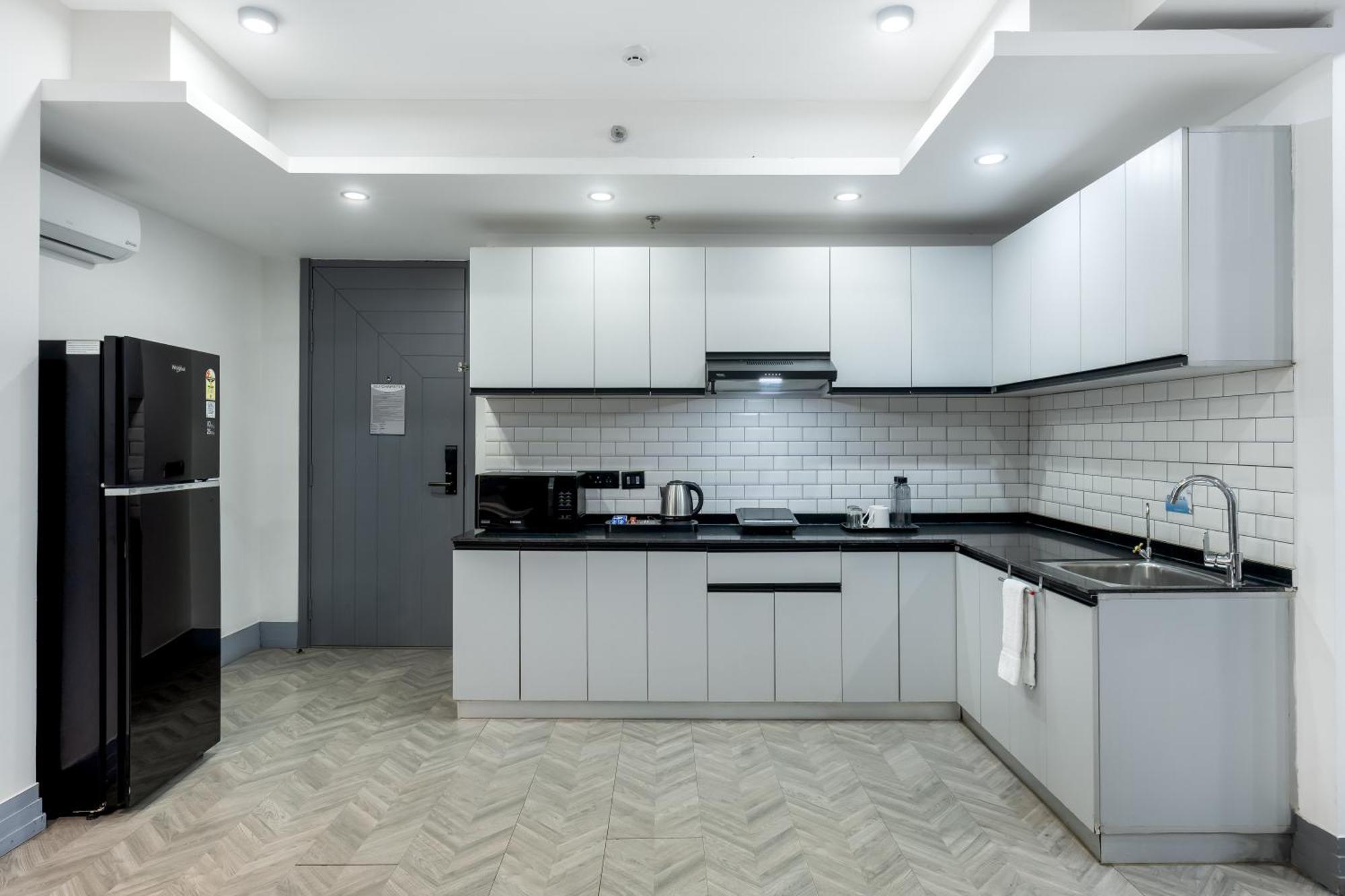 Bedchambers Serviced Apartments, Mg Road Gurgaon Esterno foto